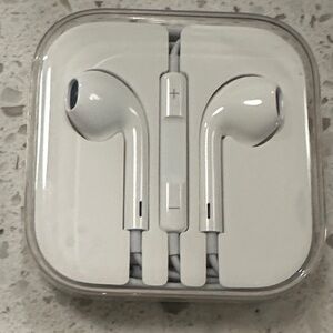 Apple White Earbud Headphones